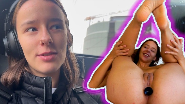 18 -Year Old Girl Destroying Her Ass And Pussy!